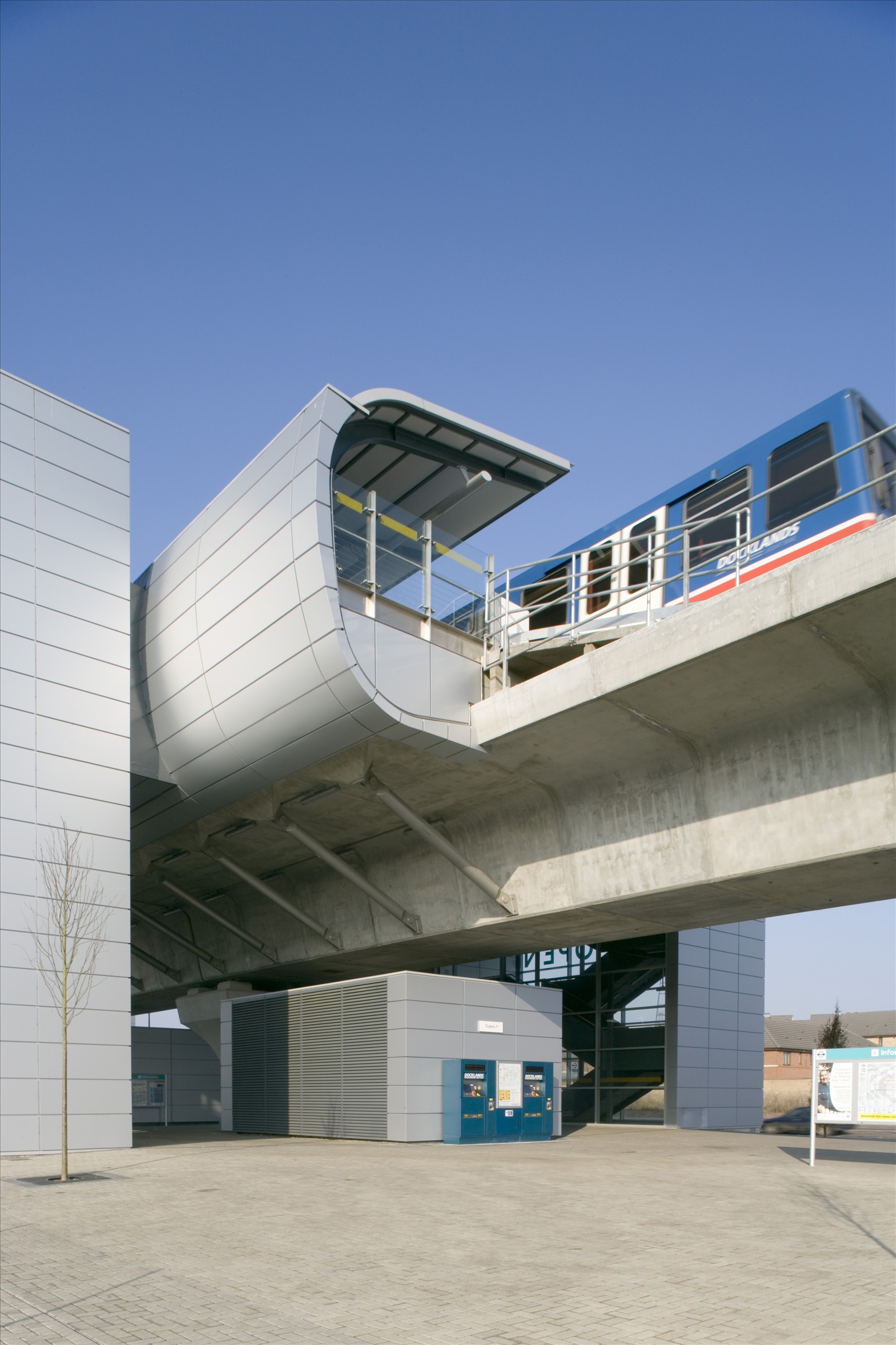 west-dlr-0008.jpg